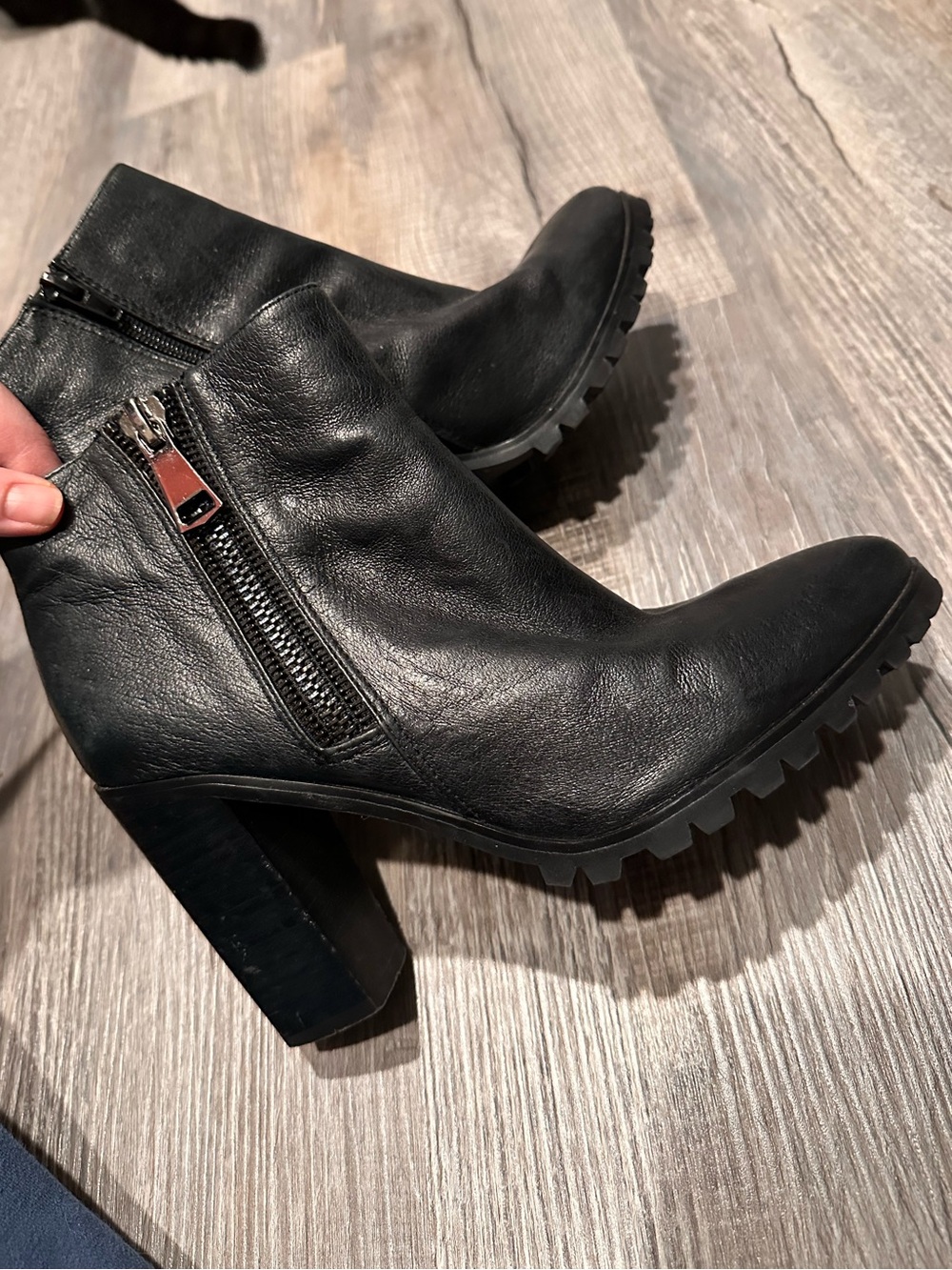 Steve Madden Black Leather Chunky Heel Ankle Boots